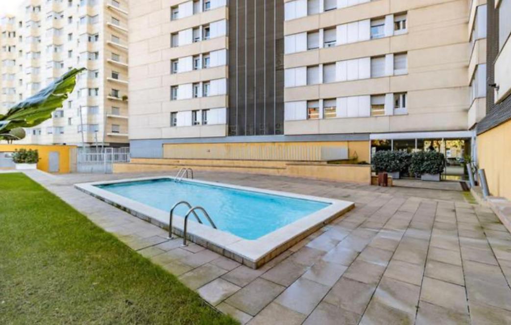 Espectacular Piso Cerca De La Playa Apartment Сант Адриа де Бесос Екстериор снимка